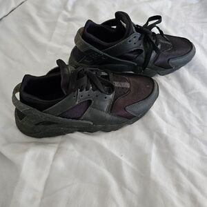 Nike Black Women's Sneakers